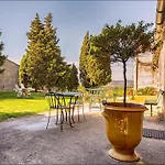 Bed & Breakfast Ecuries Sainte Croix 4*