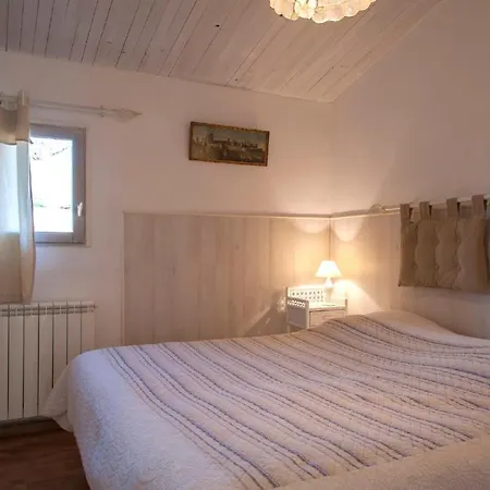 Ecuries Sainte Croix Carcassonne