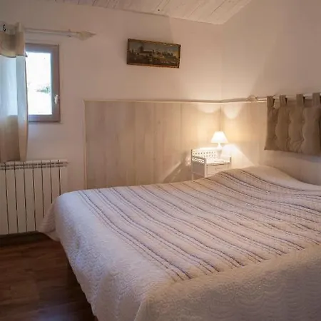Bed and breakfast Ecuries Sainte Croix Carcasona