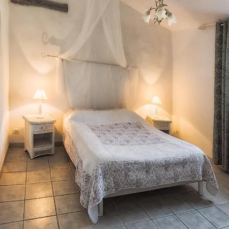 Bed and breakfast Ecuries Sainte Croix Carcasona