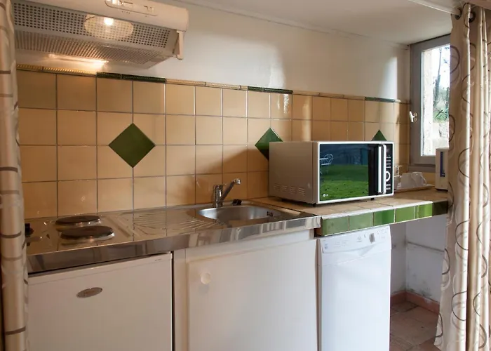 Ecuries Sainte Croix Carcassonne