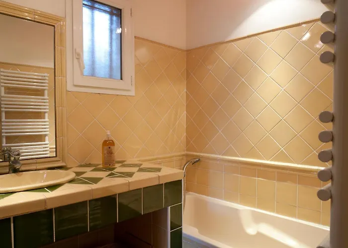 Ecuries Sainte Croix