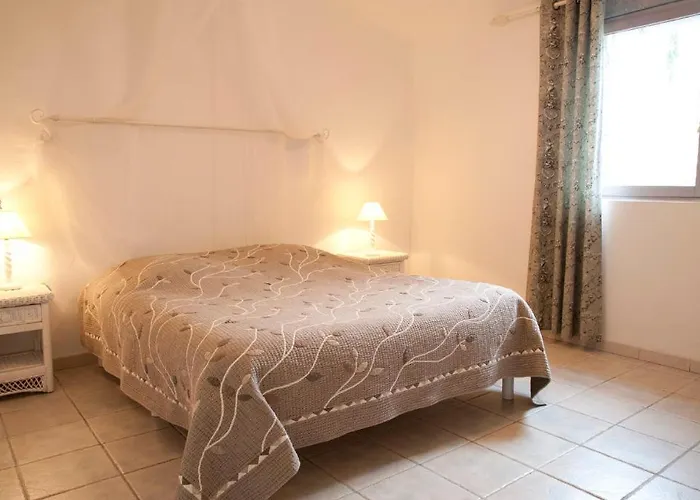 Ecuries Sainte Croix