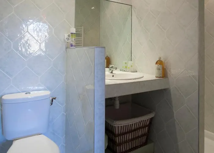 Alojamento de Acomodação e Pequeno-almoço Ecuries Sainte Croix 4*