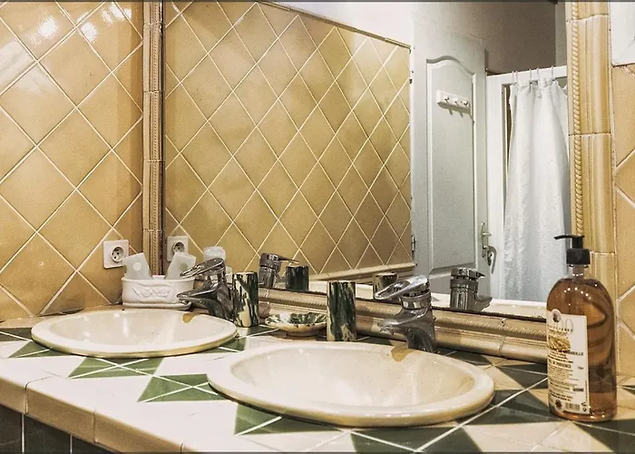 Alojamento de Acomodação e Pequeno-almoço Ecuries Sainte Croix Carcassonne